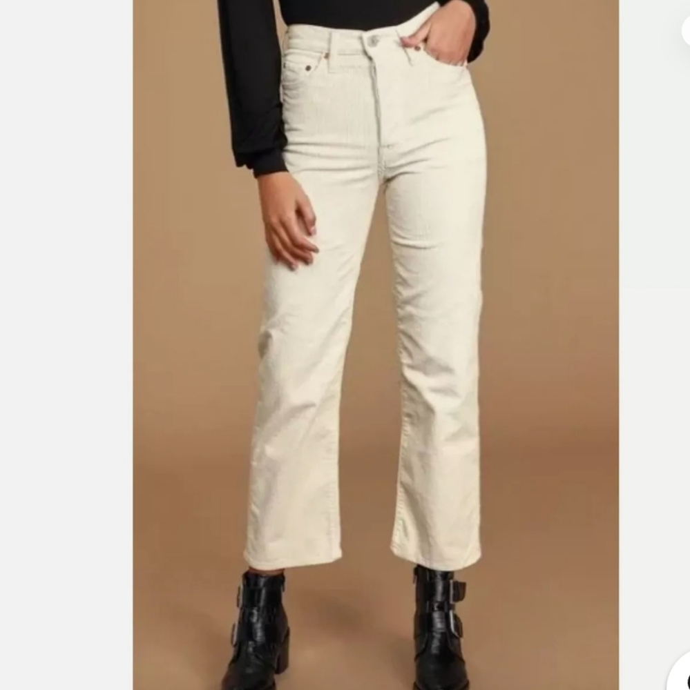 Levi's Wedgie Fit Straight Leg Corduroy Pants Jeans Cream Sz 32